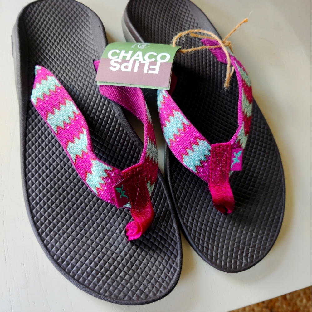 New Chaco Flips Women's Size 9 Purple